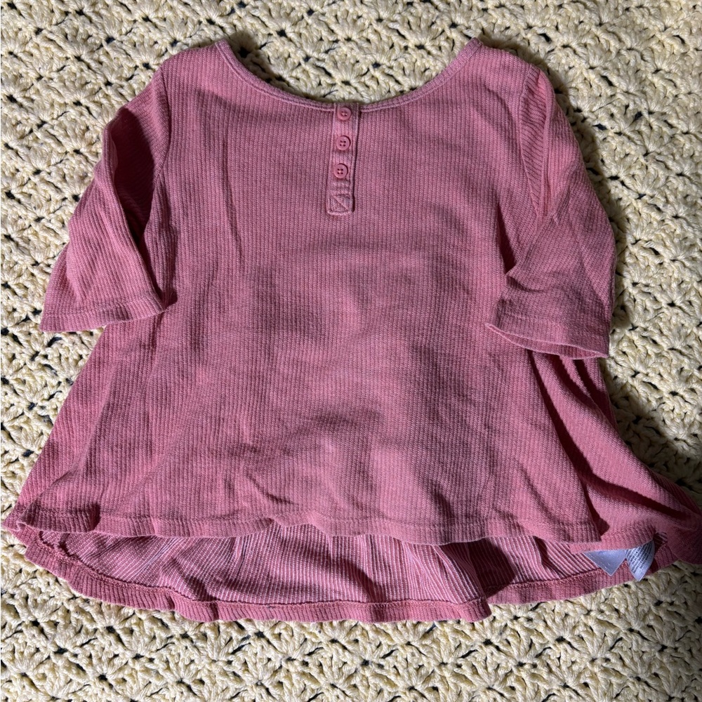 10/$20 Old Navy Pink Button Down Shirt with Relaxed Fit